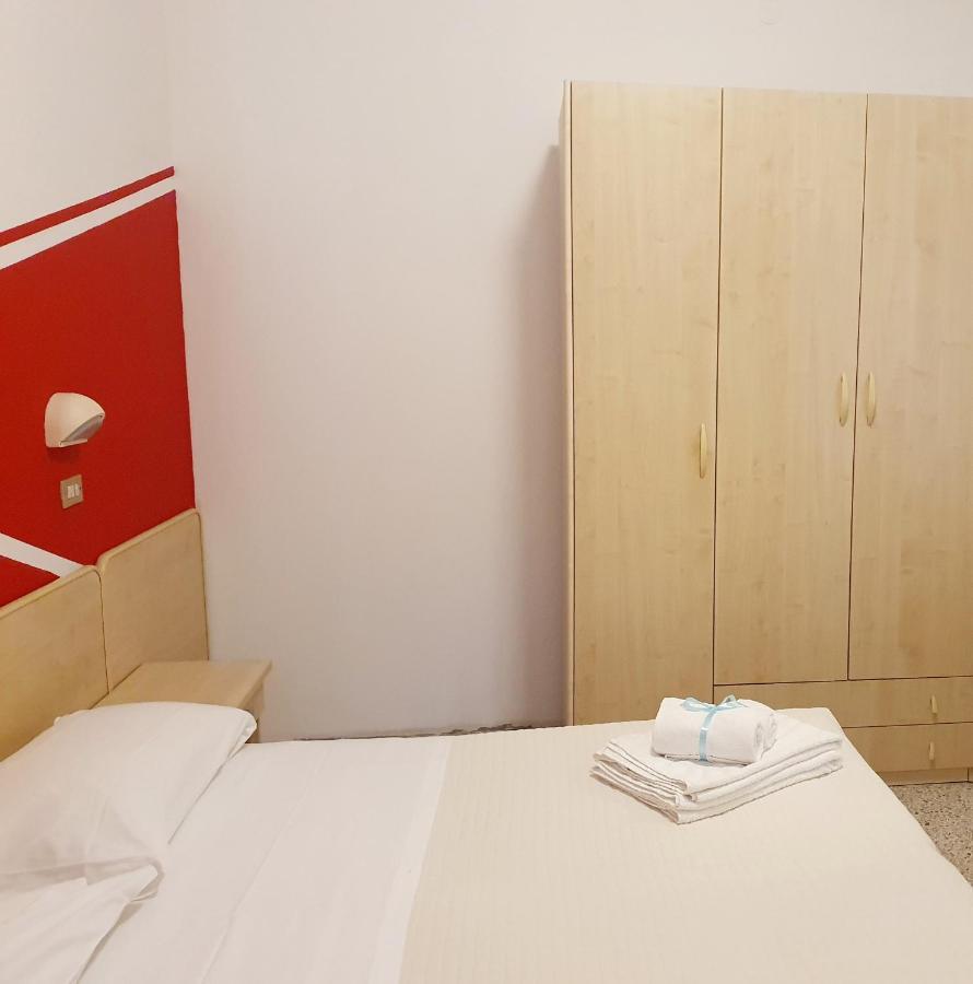 Albergo B&B Serafini Rimini Exterior photo