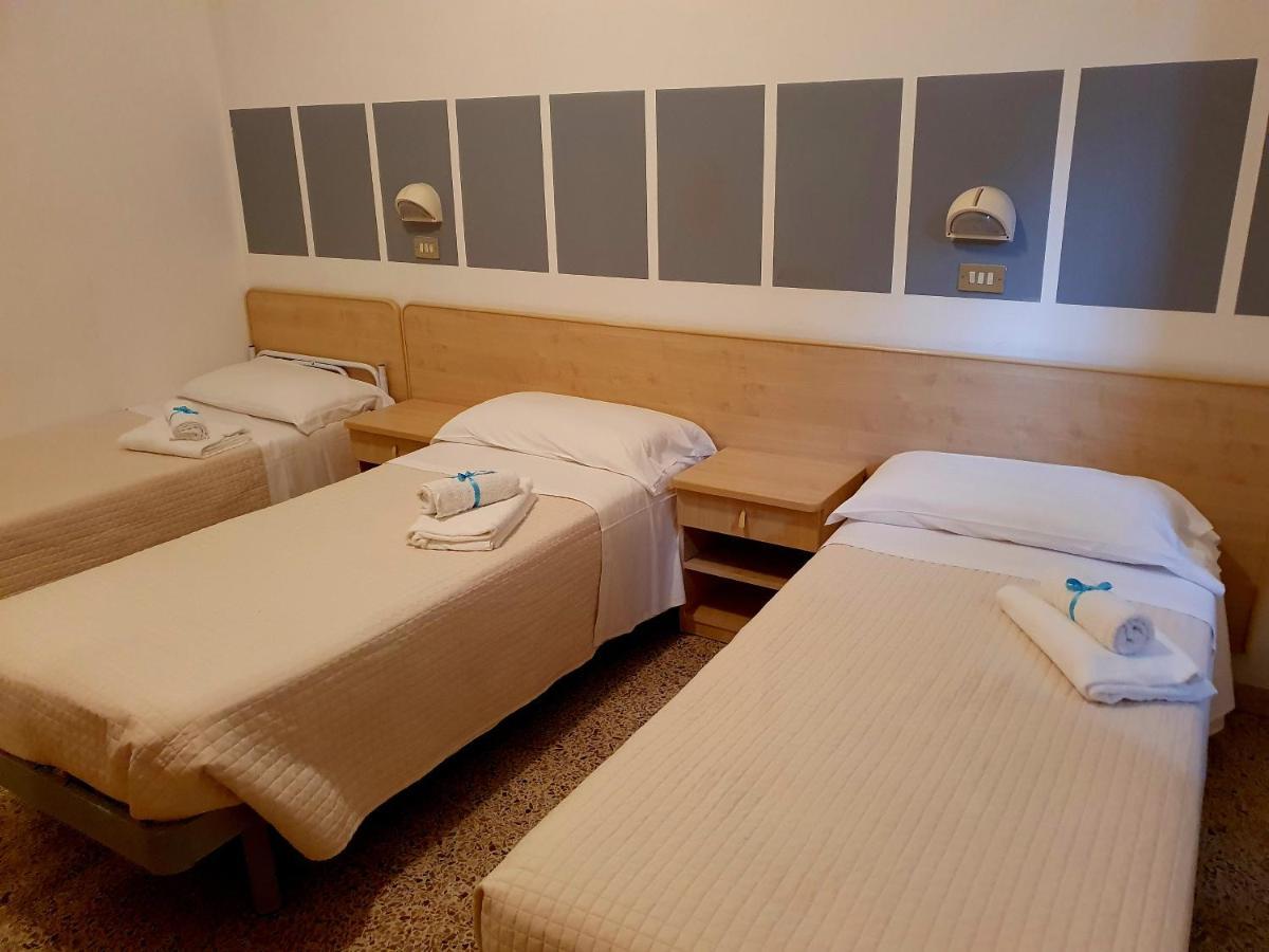 Albergo B&B Serafini Rimini Exterior photo