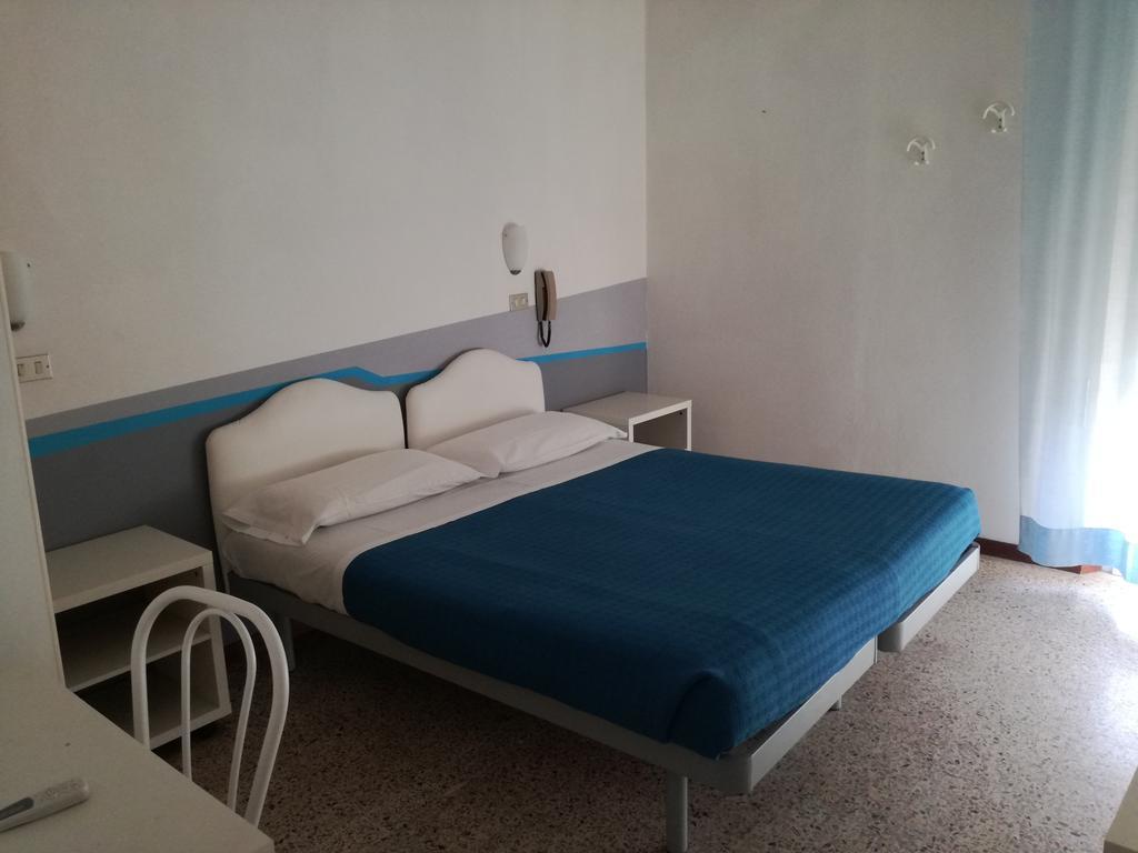 Albergo B&B Serafini Rimini Exterior photo